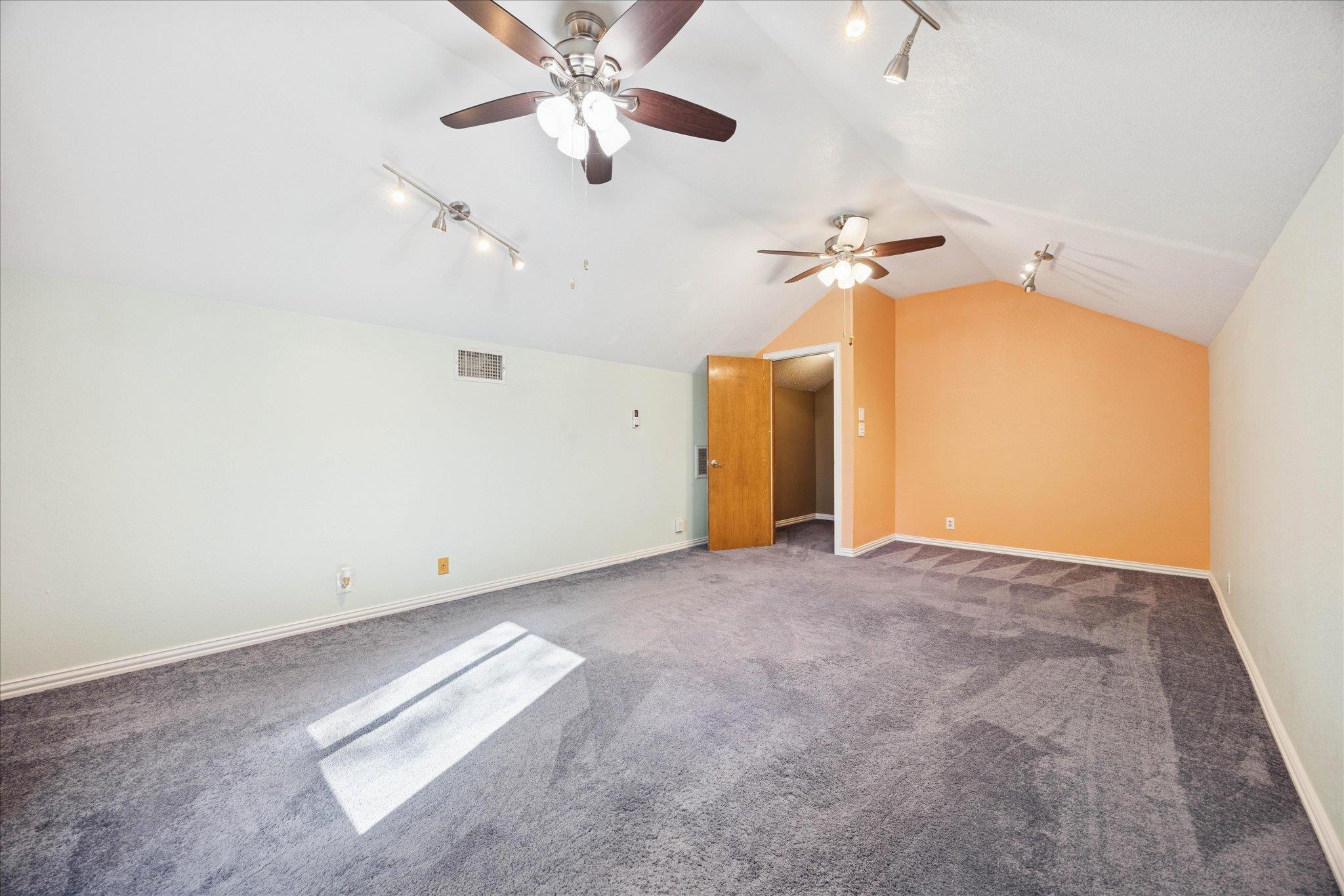 12902 Mystic Dr, Manchaca, TX 78652