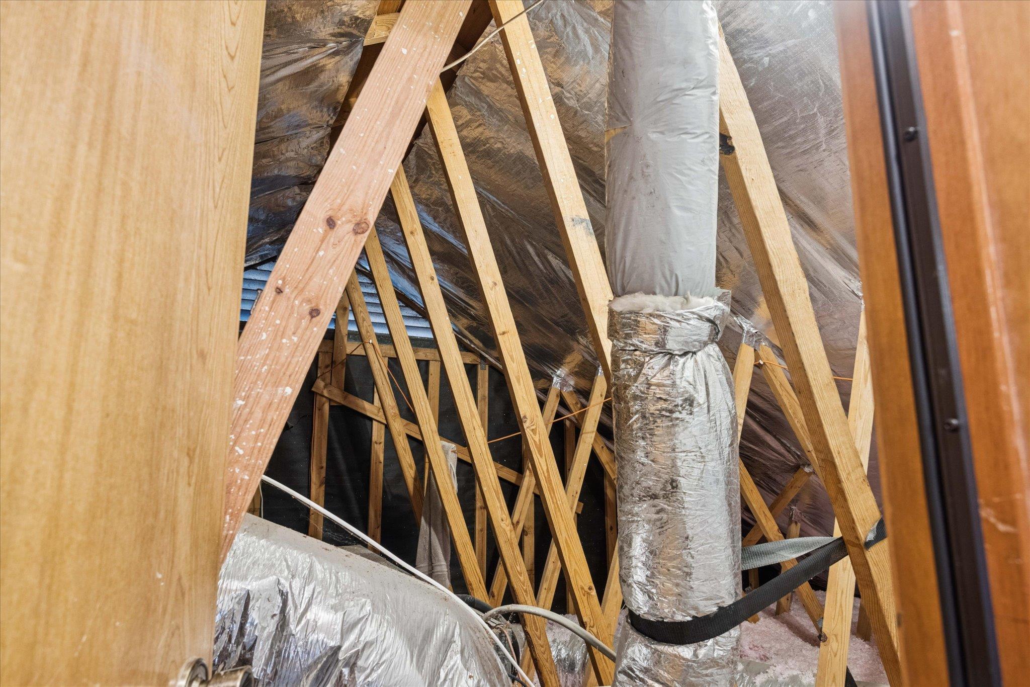 12902 Mystic Dr, Manchaca, TX 78652