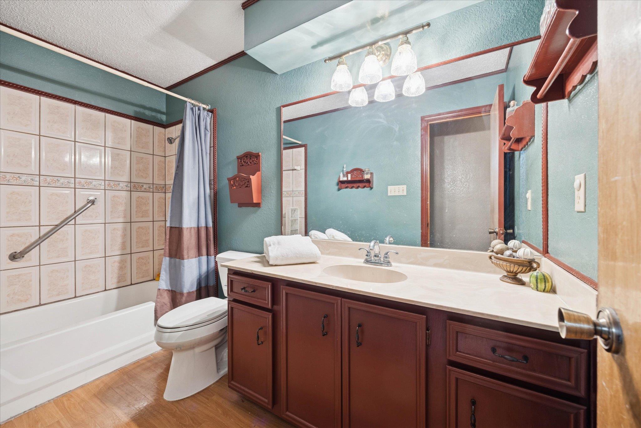 12902 Mystic Dr, Manchaca, TX 78652