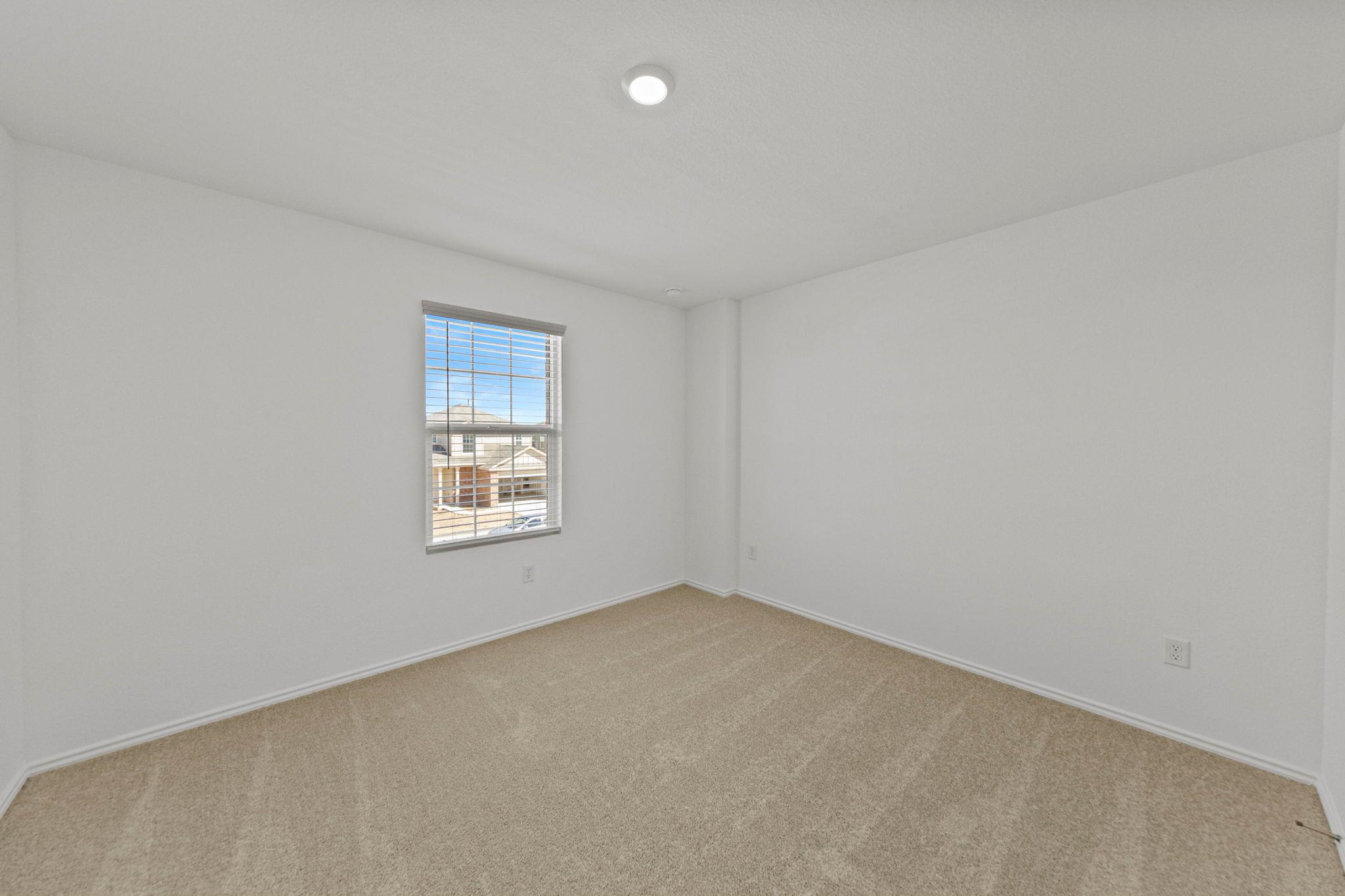 961 Soapstone Pass, Maxwell, TX 78656