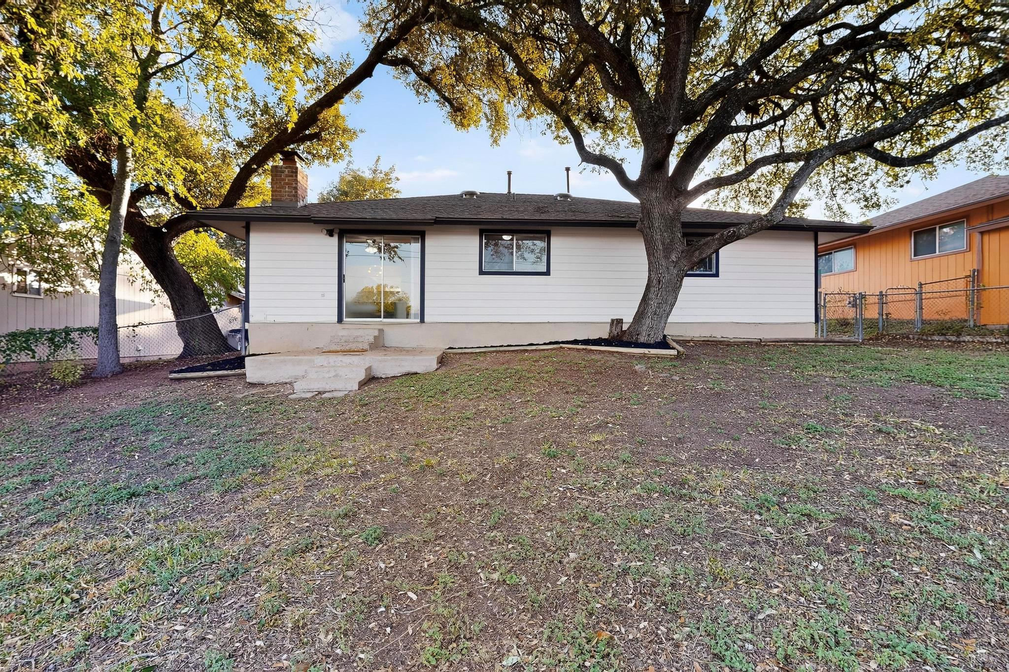 912 Speer Ln, Austin, TX 78745