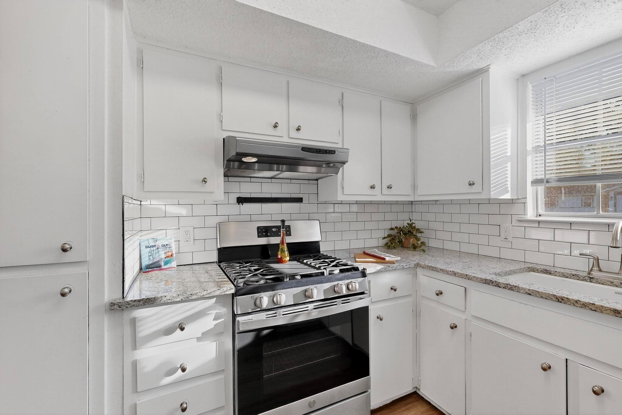 912 Speer Ln, Austin, TX 78745