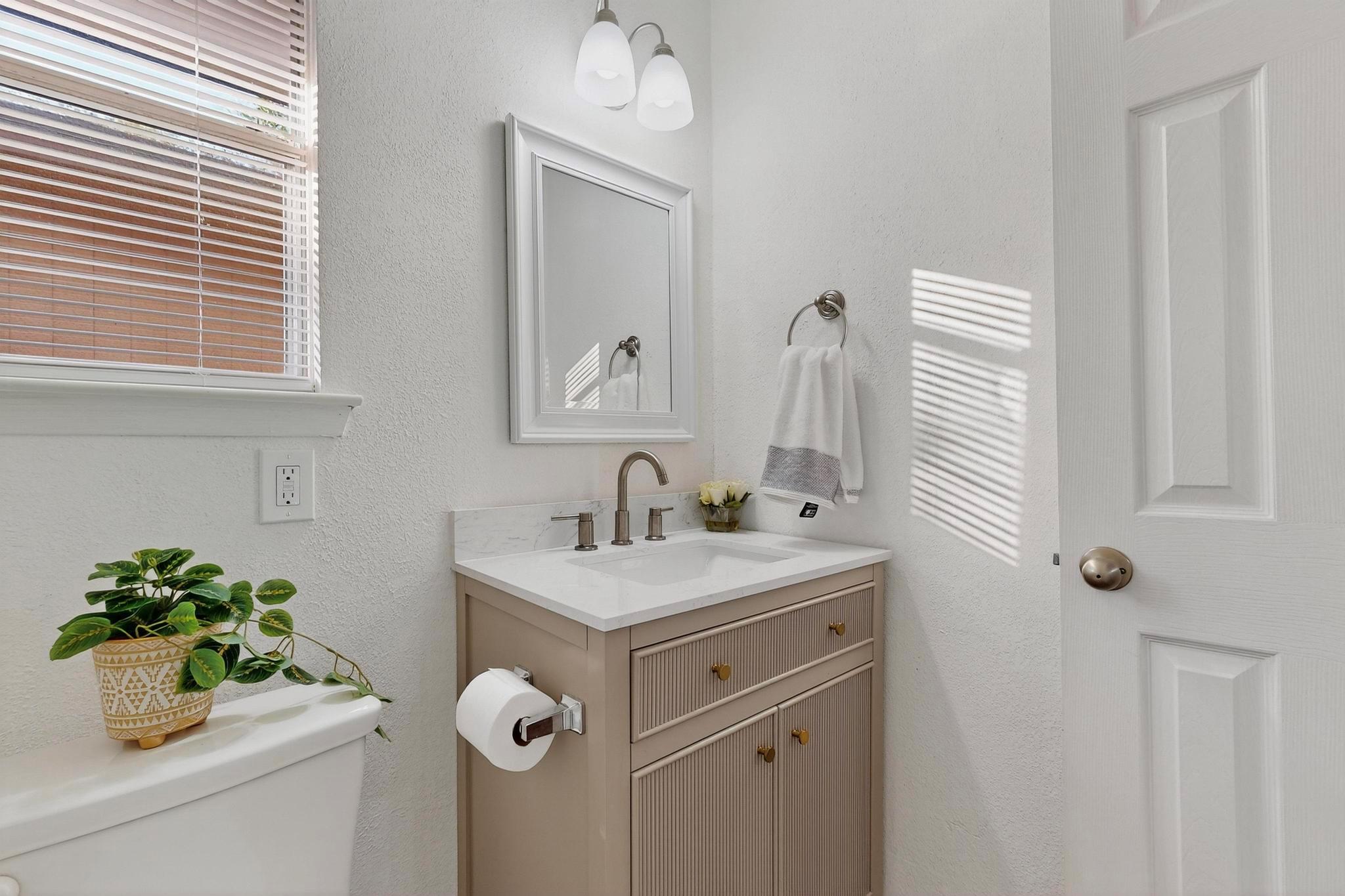 912 Speer Ln, Austin, TX 78745