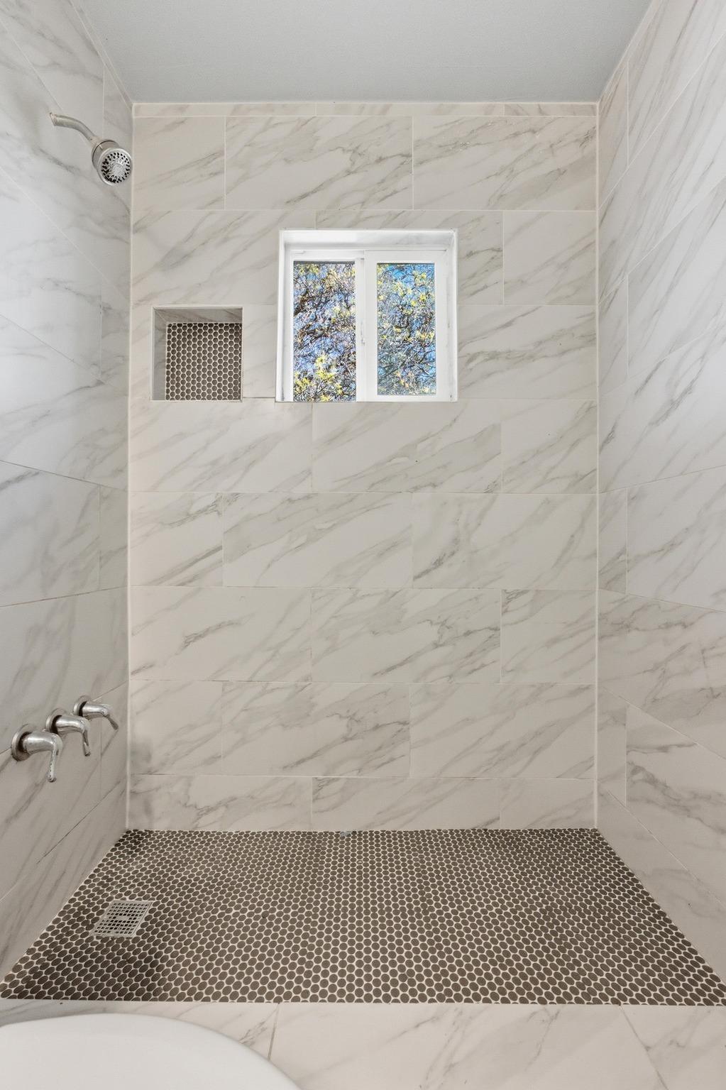 6214 Club Ter, Austin, TX 78741