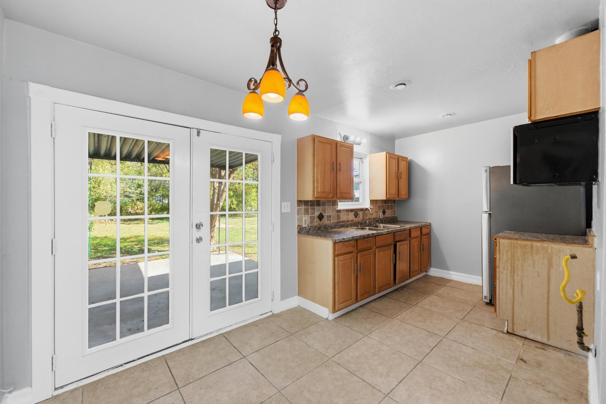 6214 Club Ter, Austin, TX 78741