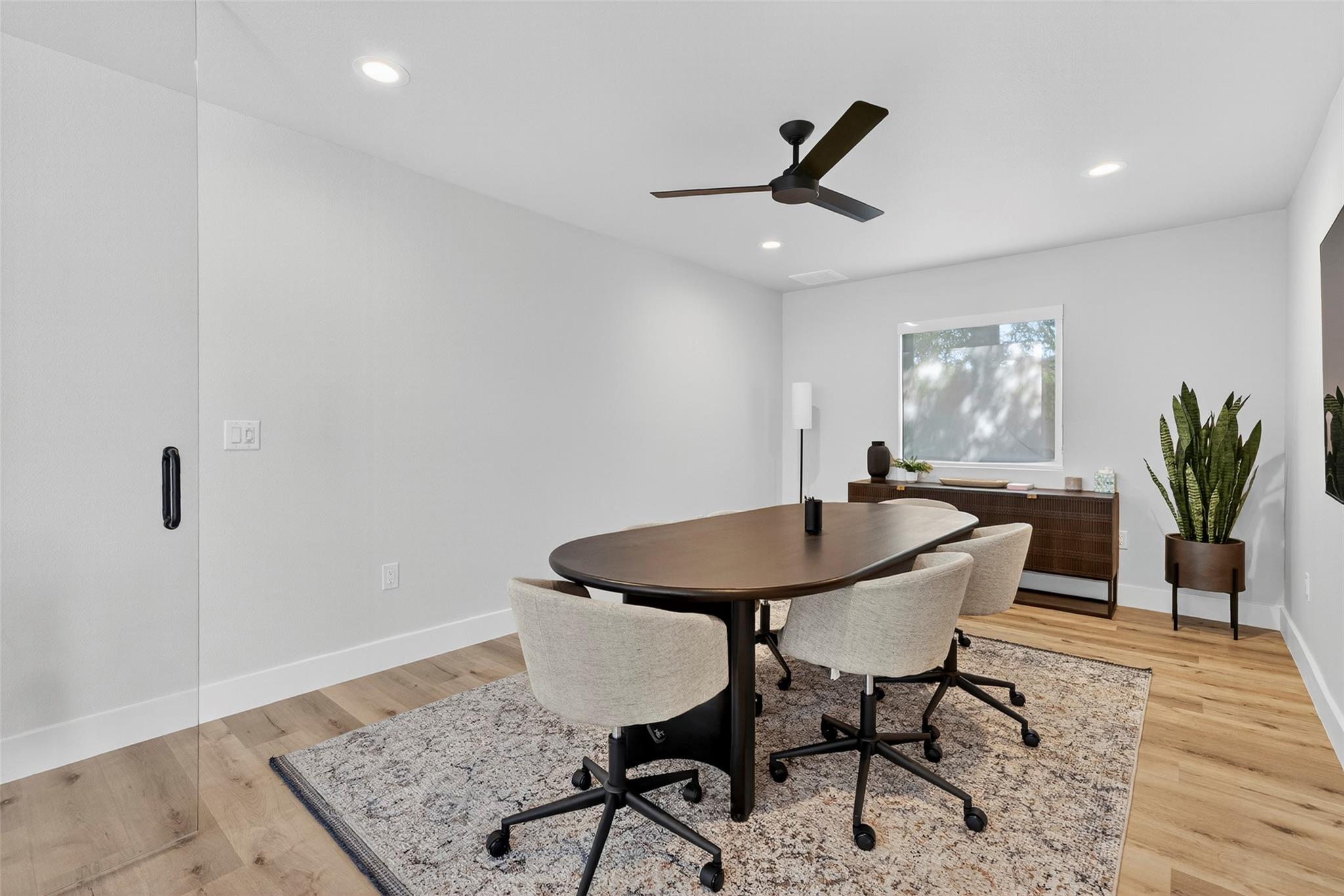 1708 W Koenig Ln W, Austin, TX 78756