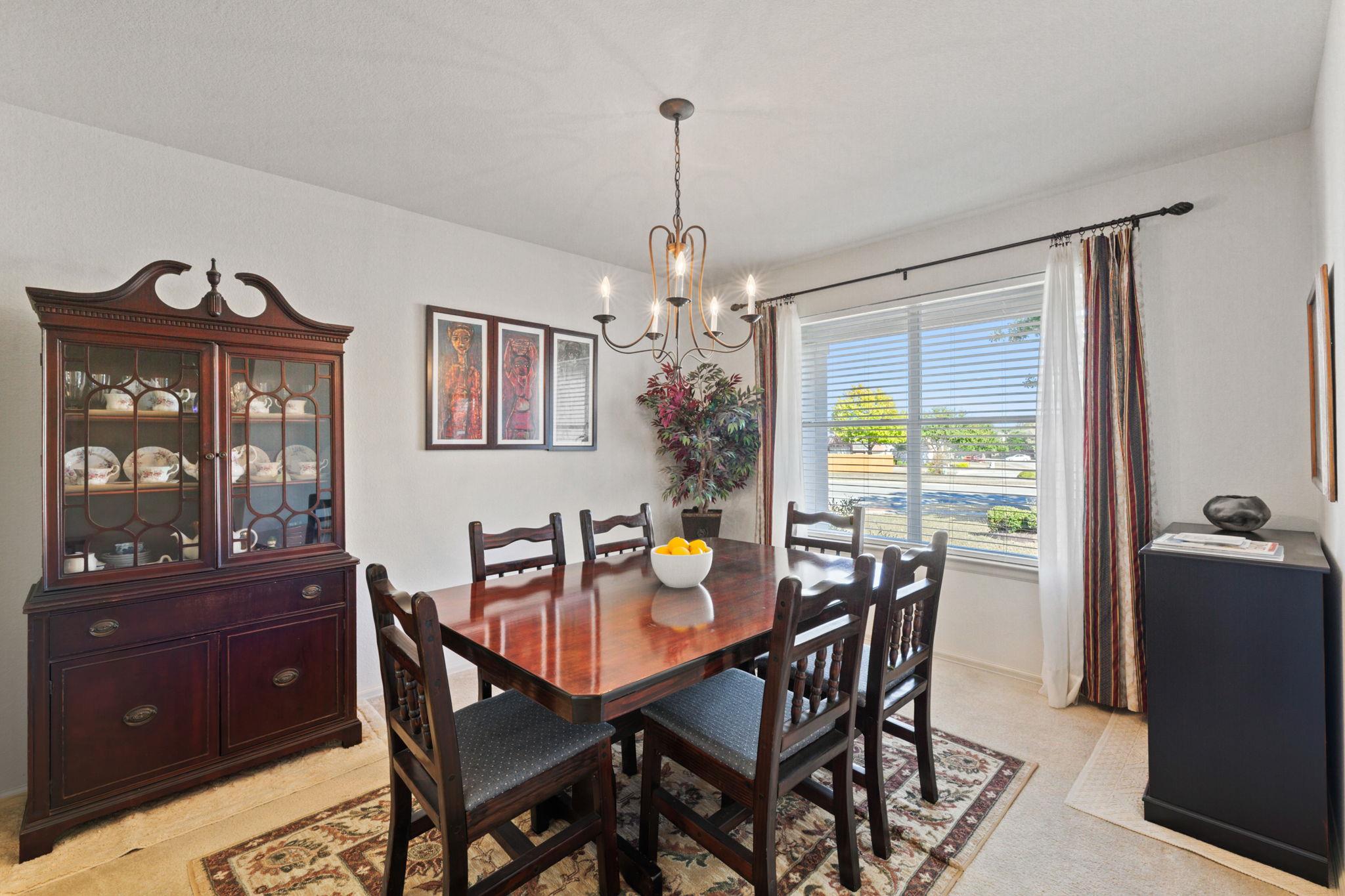 172 Chaparro Dr, Kyle, TX 78640