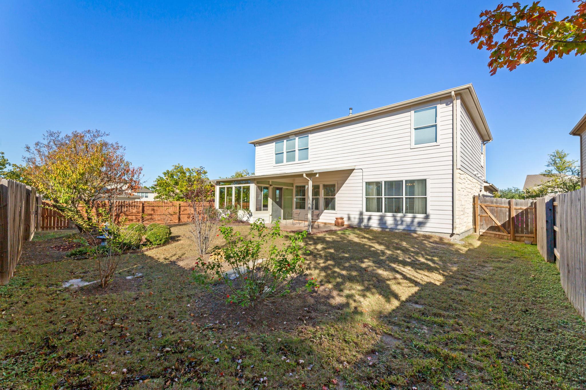 172 Chaparro Dr, Kyle, TX 78640