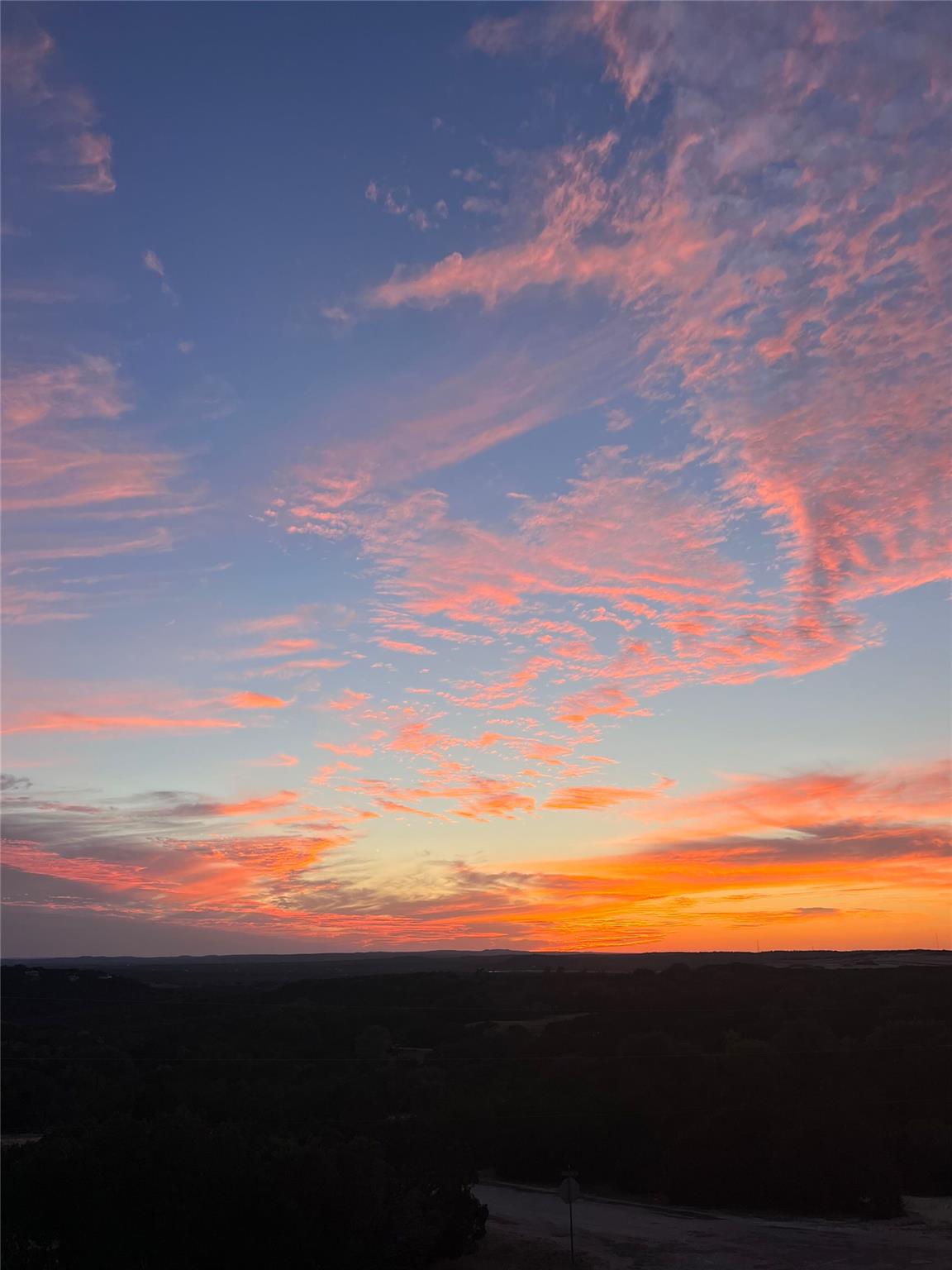 8601 Bronco Ln, Lago Vista, TX 78645