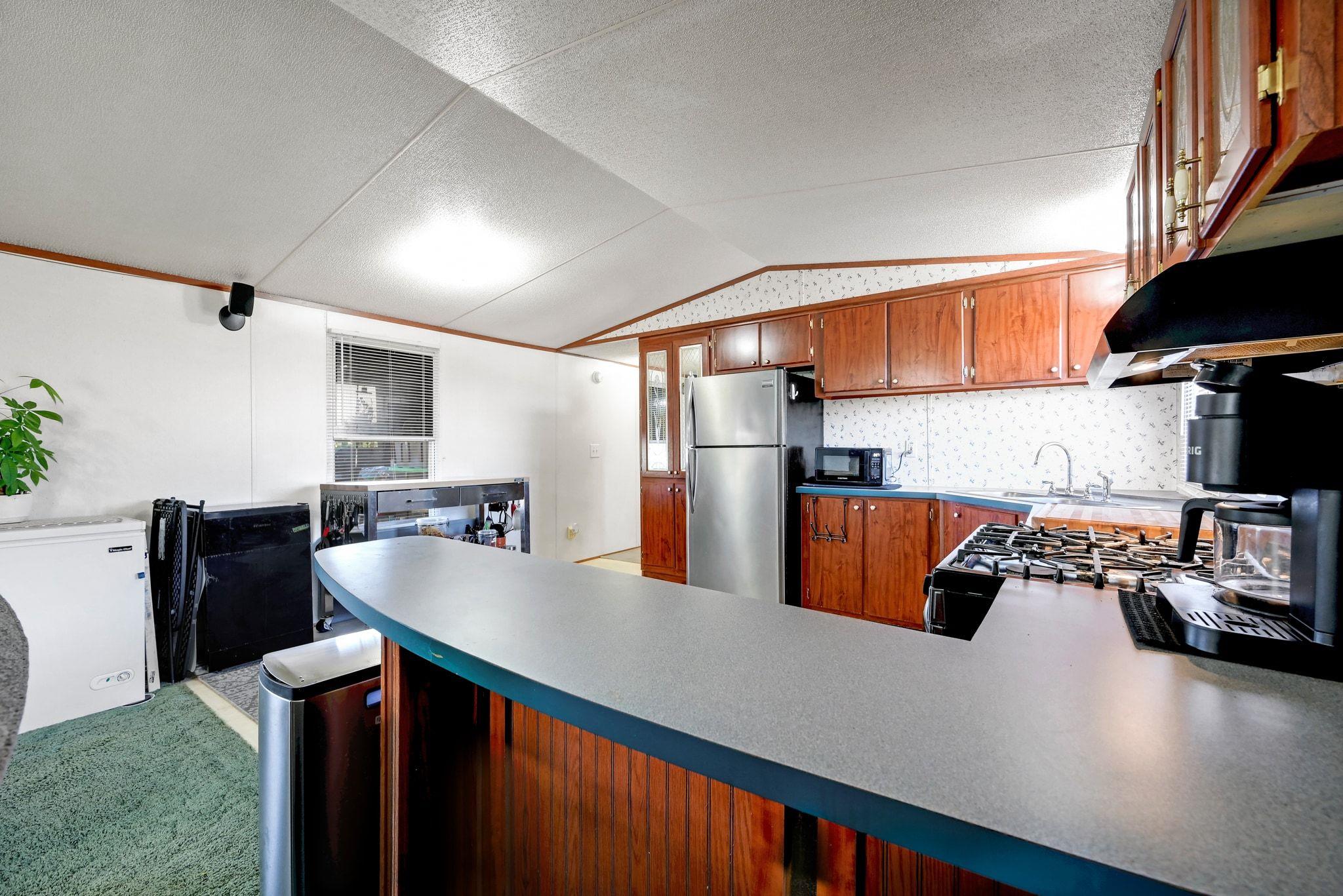 142 Friar Ct, Kyle, TX 78640