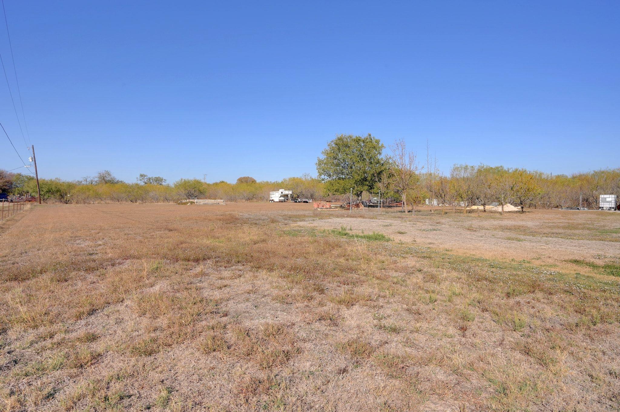 142 Friar Ct, Kyle, TX 78640