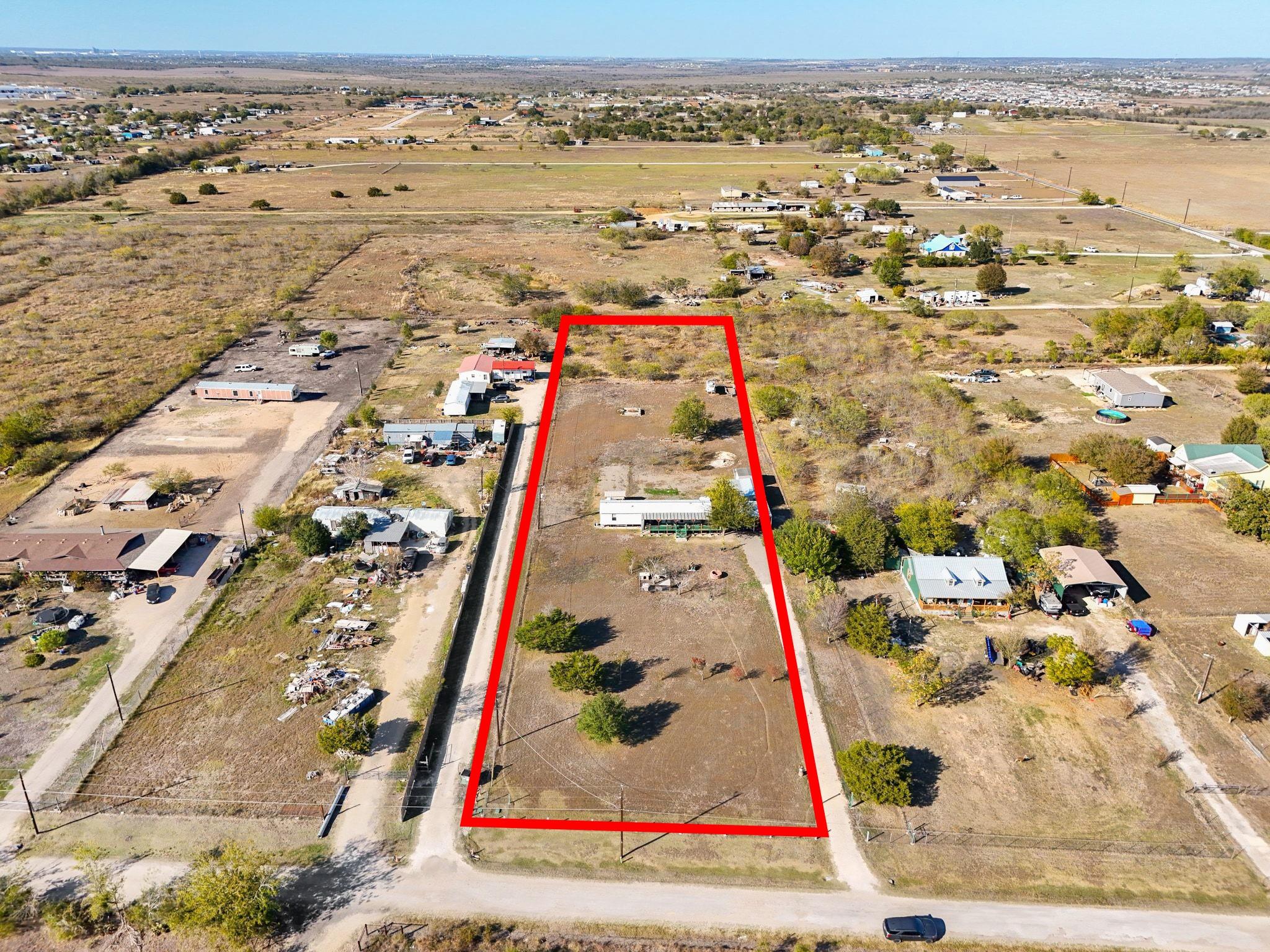 142 Friar Ct, Kyle, TX 78640