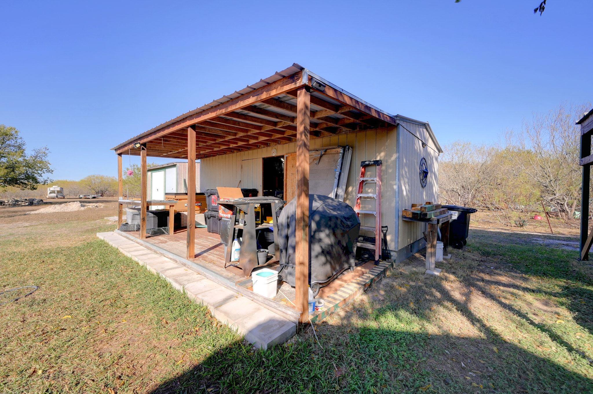 142 Friar Ct, Kyle, TX 78640