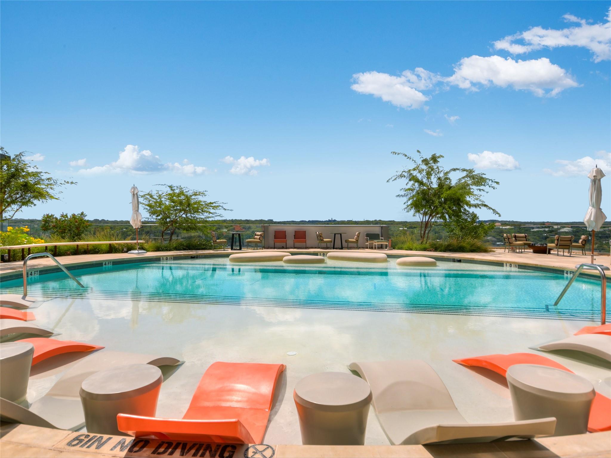 44 East Ave # 3206, Austin, TX 78701