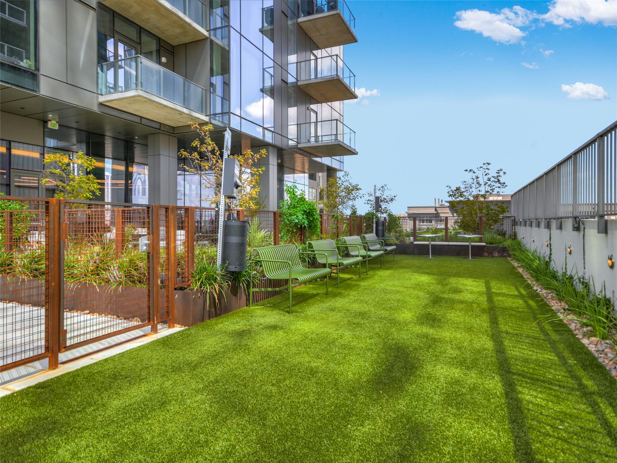 44 East Ave # 3206, Austin, TX 78701