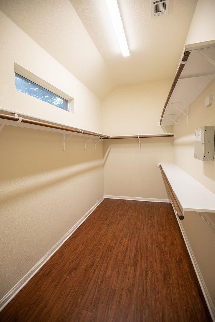 717 S Frontier Ln, Cedar Park, TX 78613