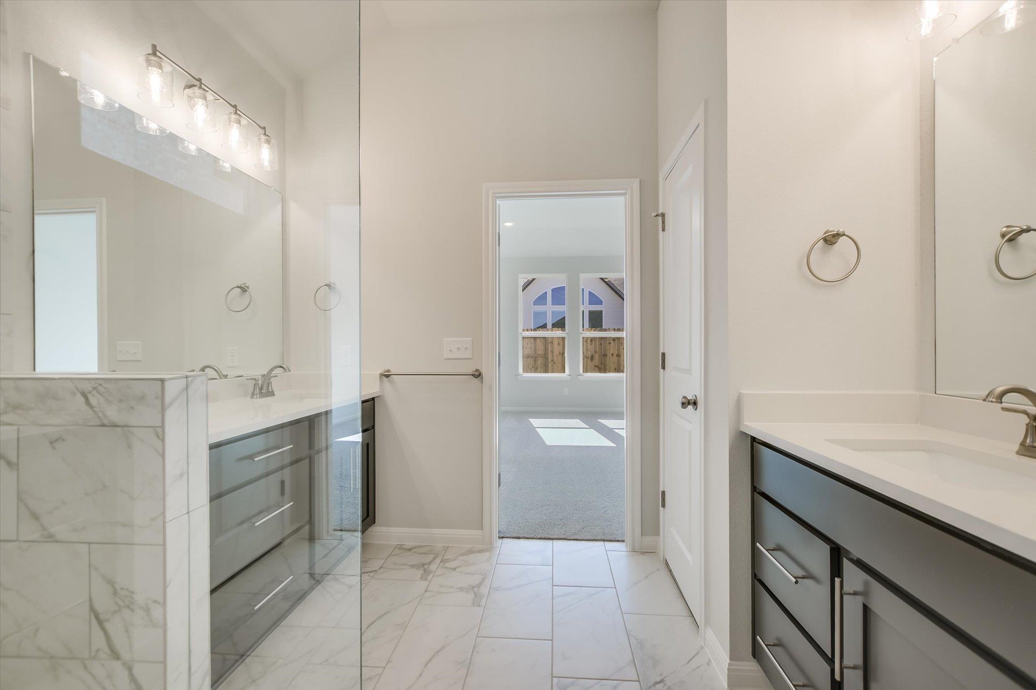 217 Smithsonian Ln, Kyle, TX 78640