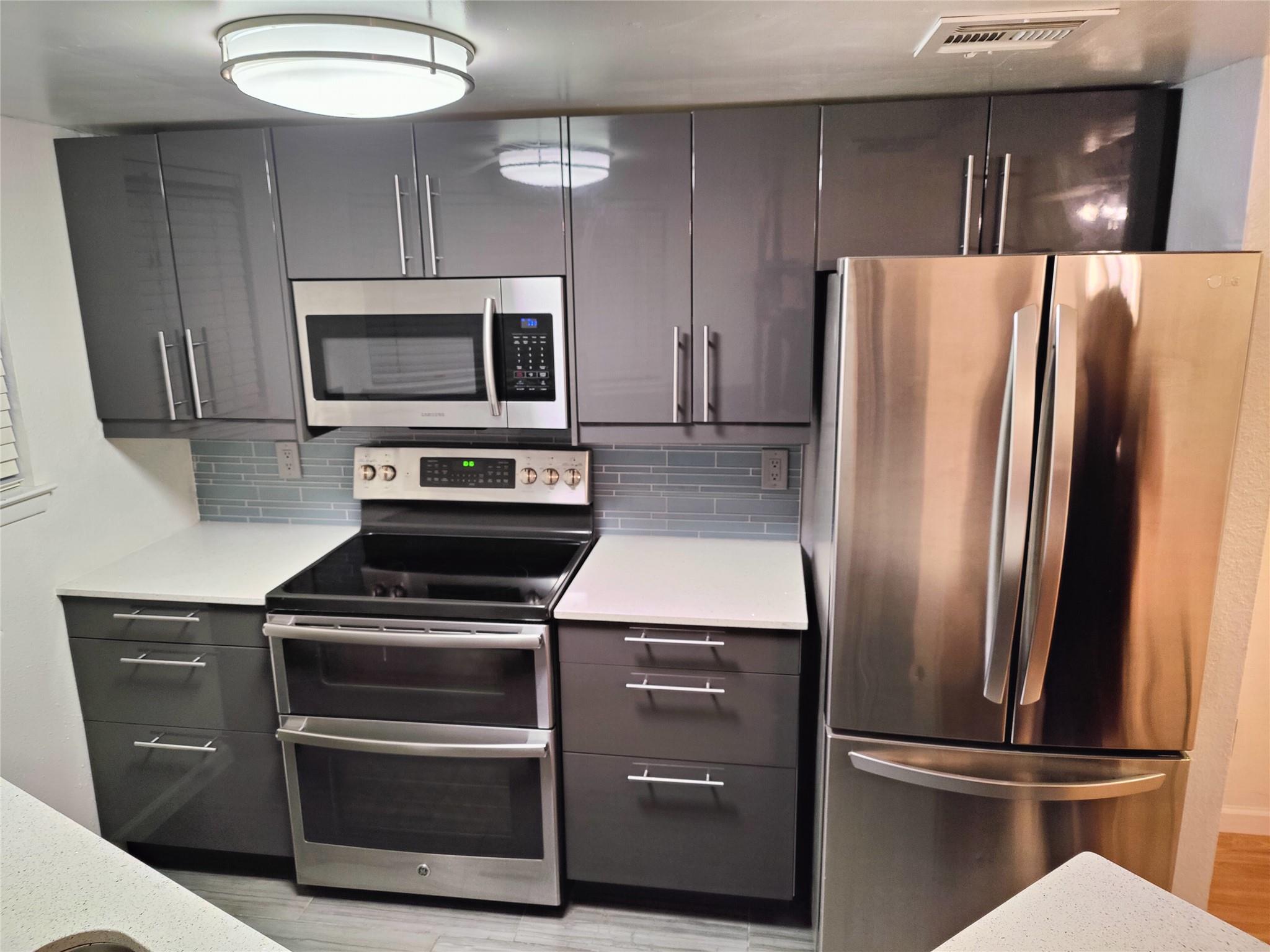 2500 Burleson Rd # 315, Austin, TX 78741