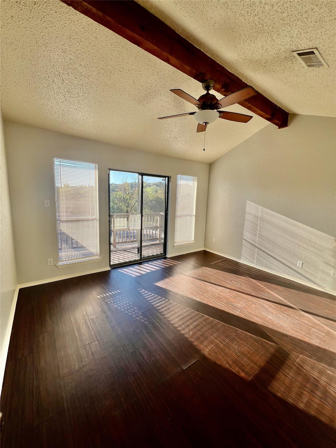 6497 Hart Ln, Austin, TX 78731