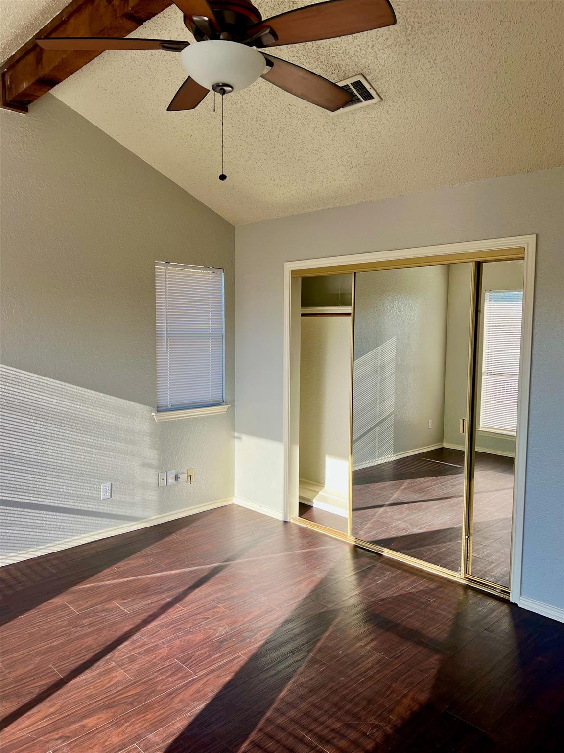 6497 Hart Ln, Austin, TX 78731