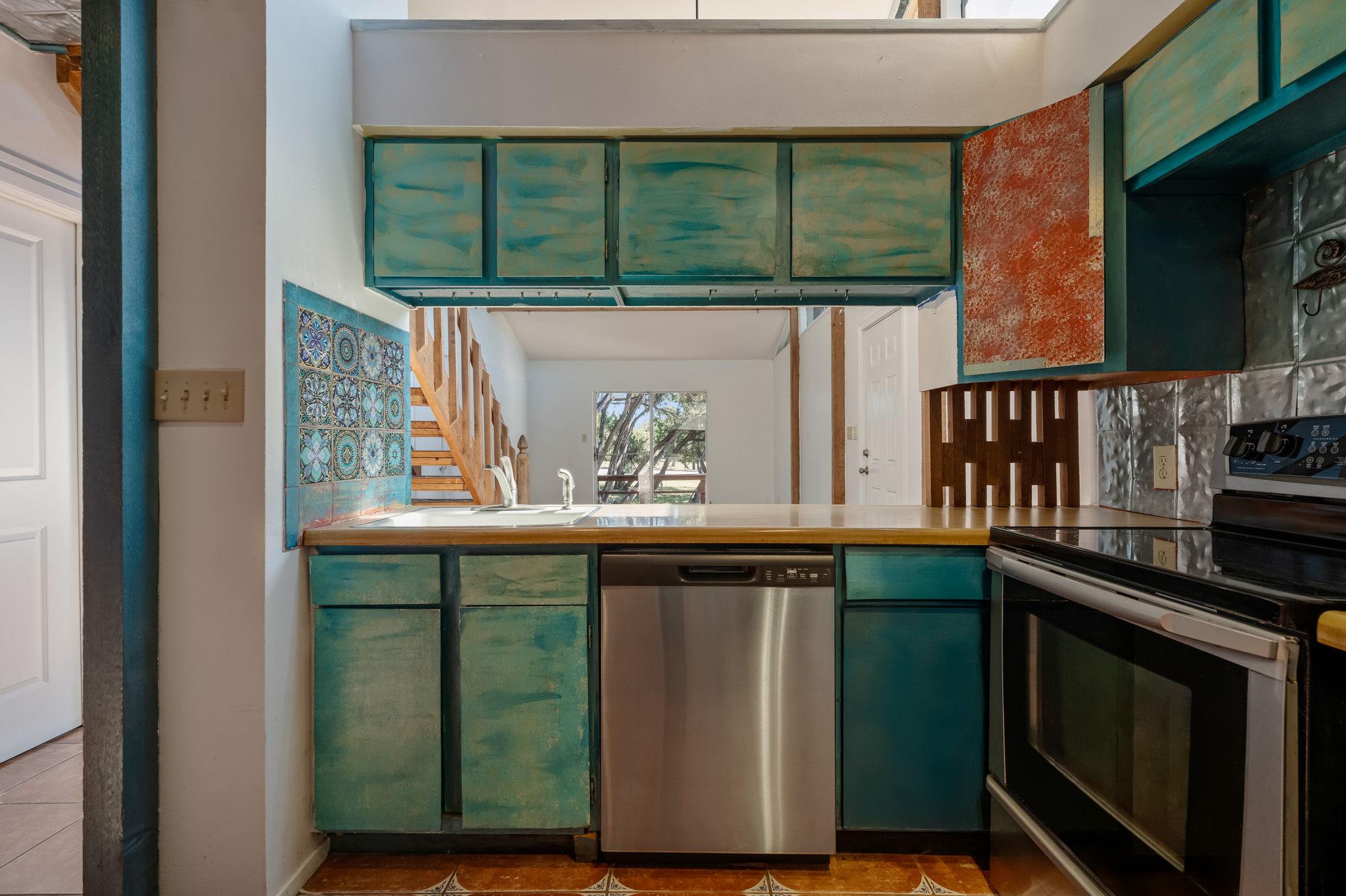 302 Venture Blvd S, Lago Vista, TX 78645