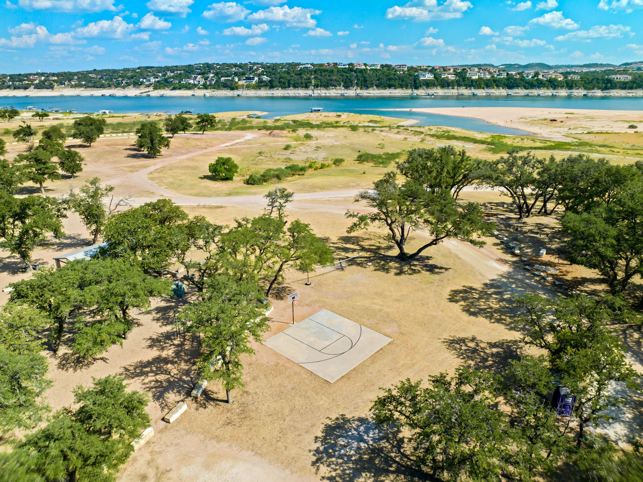 302 Venture Blvd S, Lago Vista, TX 78645