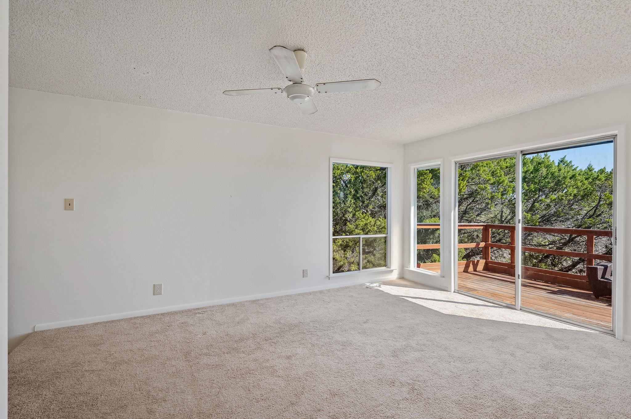 302 Venture Blvd S, Lago Vista, TX 78645