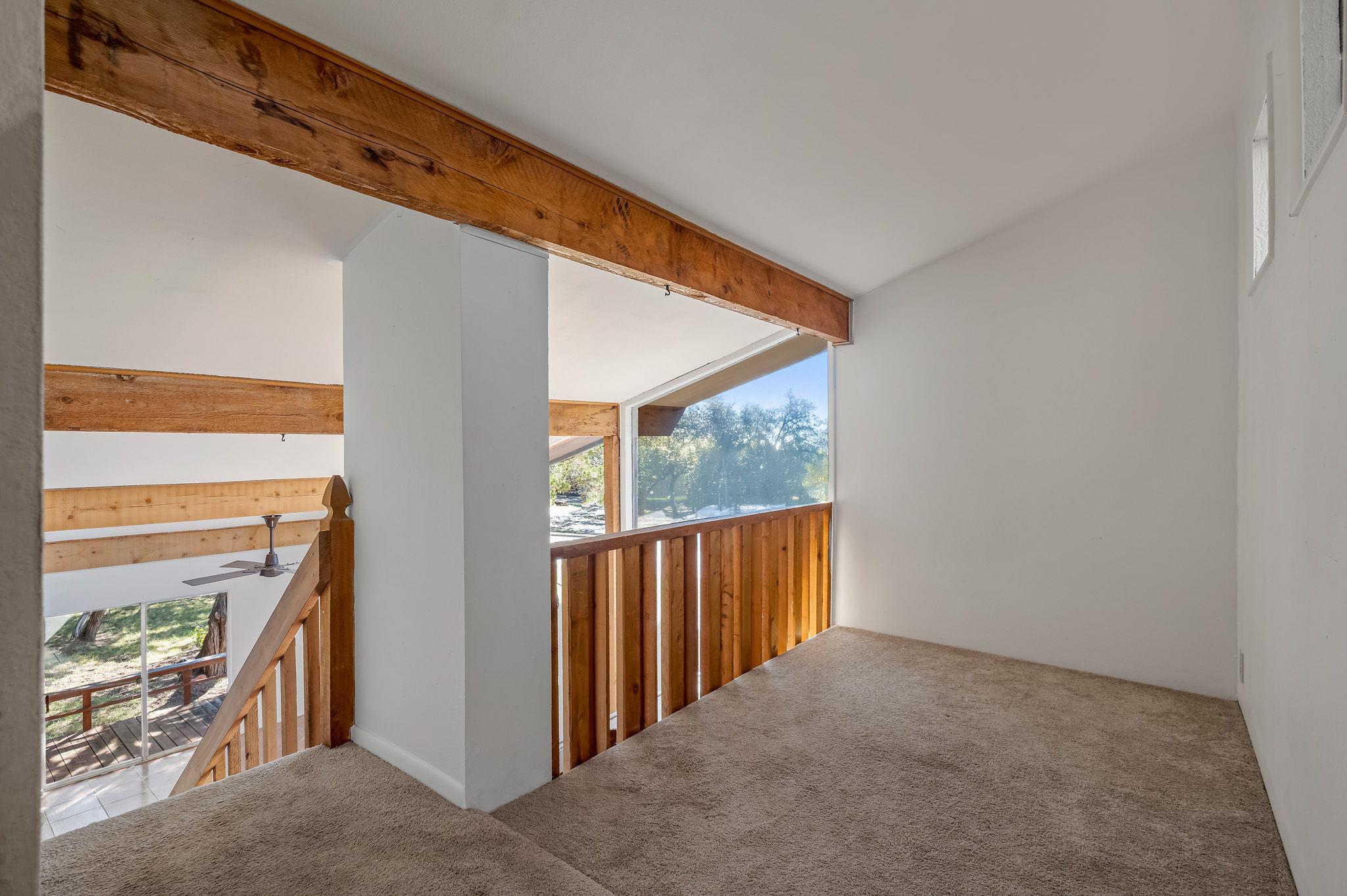 302 Venture Blvd S, Lago Vista, TX 78645