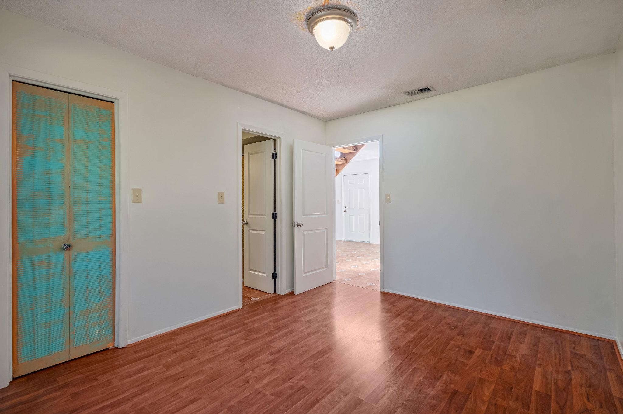 302 Venture Blvd S, Lago Vista, TX 78645