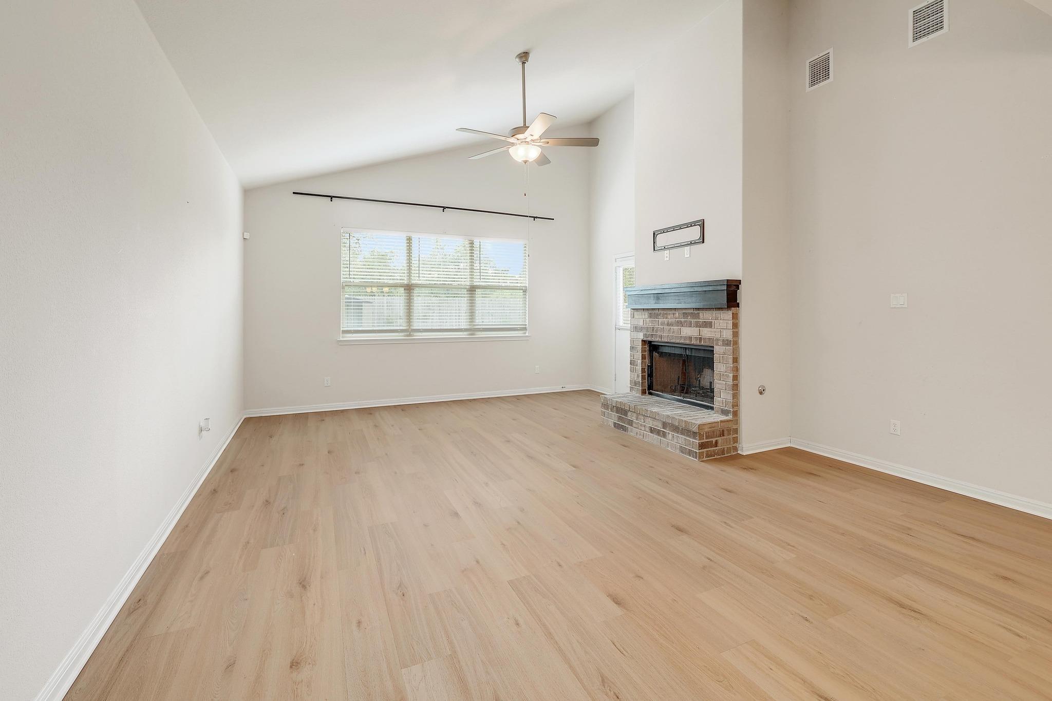 308 Castlefields St, Hutto, TX 78634