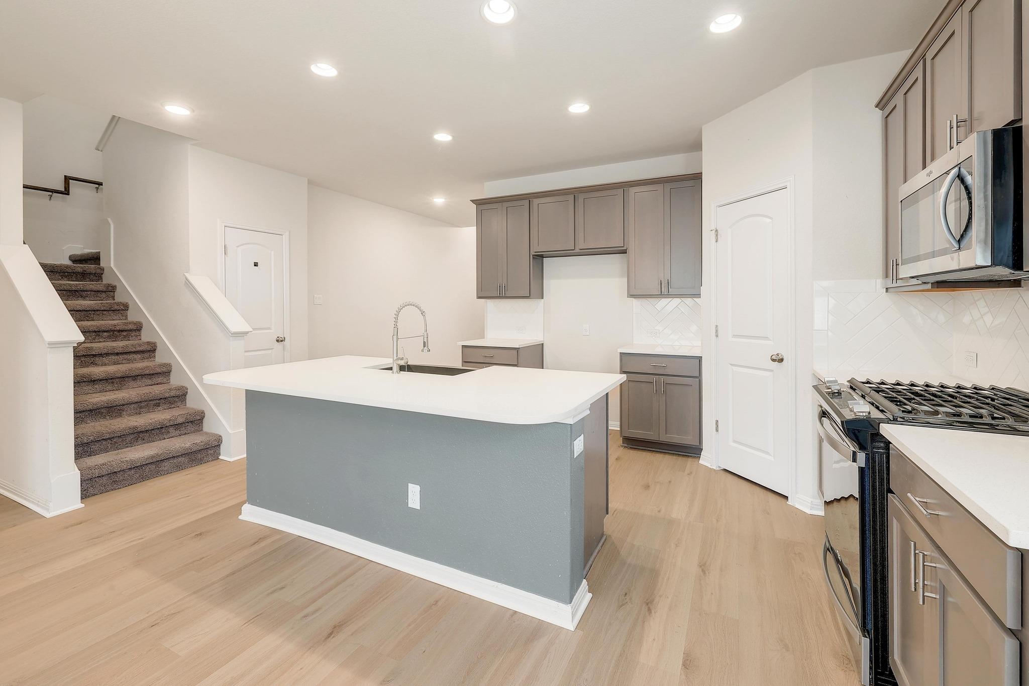 308 Castlefields St, Hutto, TX 78634