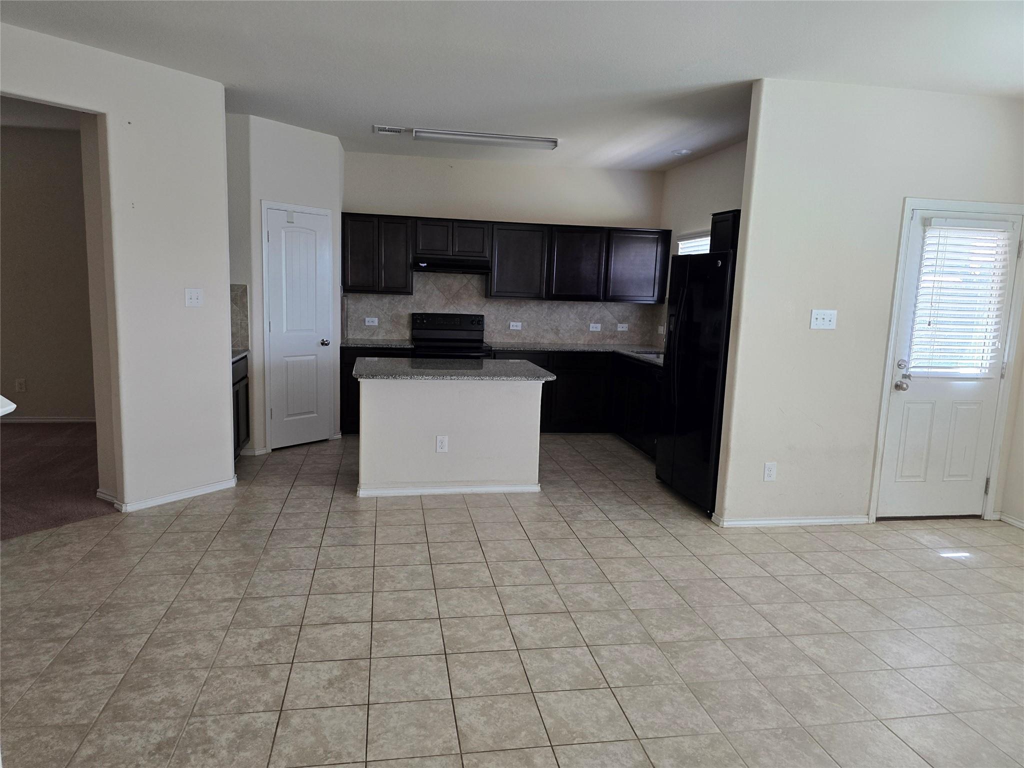 260 Circle Way # 22E, Jarrell, TX 76537