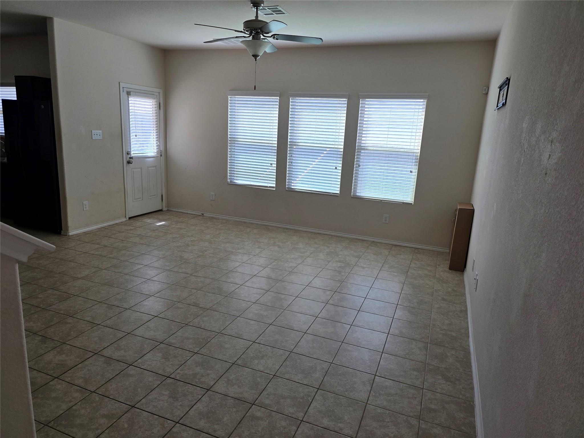 260 Circle Way # 22E, Jarrell, TX 76537