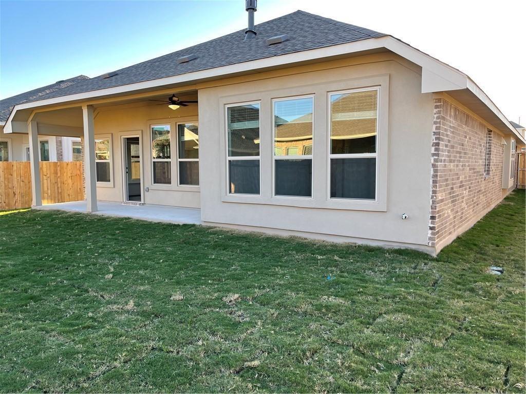 208 Baralo St, Leander, TX 78641