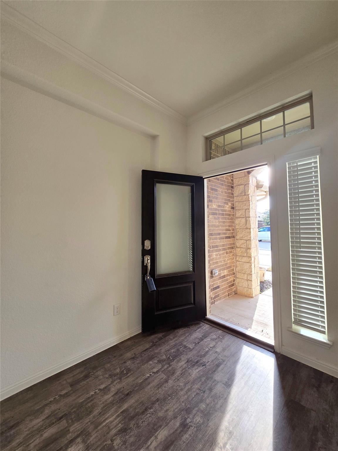 208 Baralo St, Leander, TX 78641