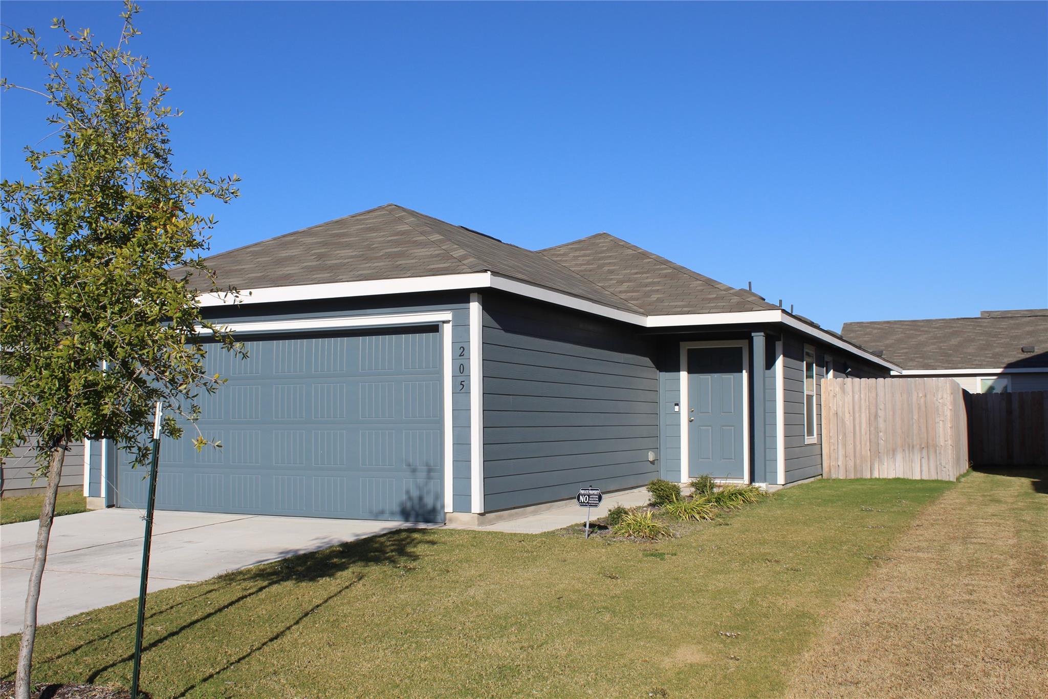 205 Marty Allen Loop, Jarrell, TX 76537