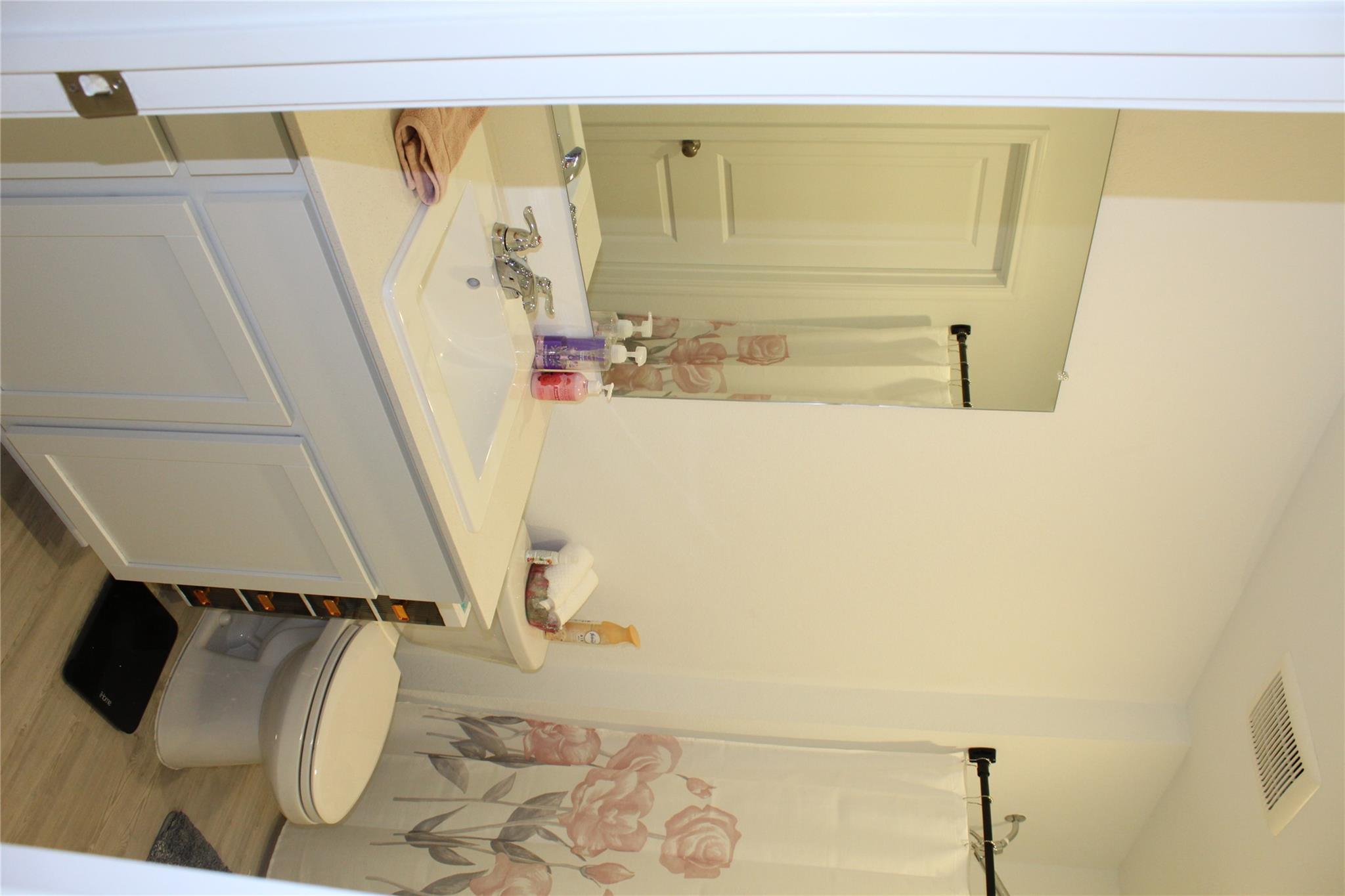 205 Marty Allen Loop, Jarrell, TX 76537