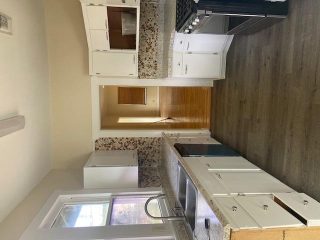 1034 Magnolia St, Lockhart, TX 78644