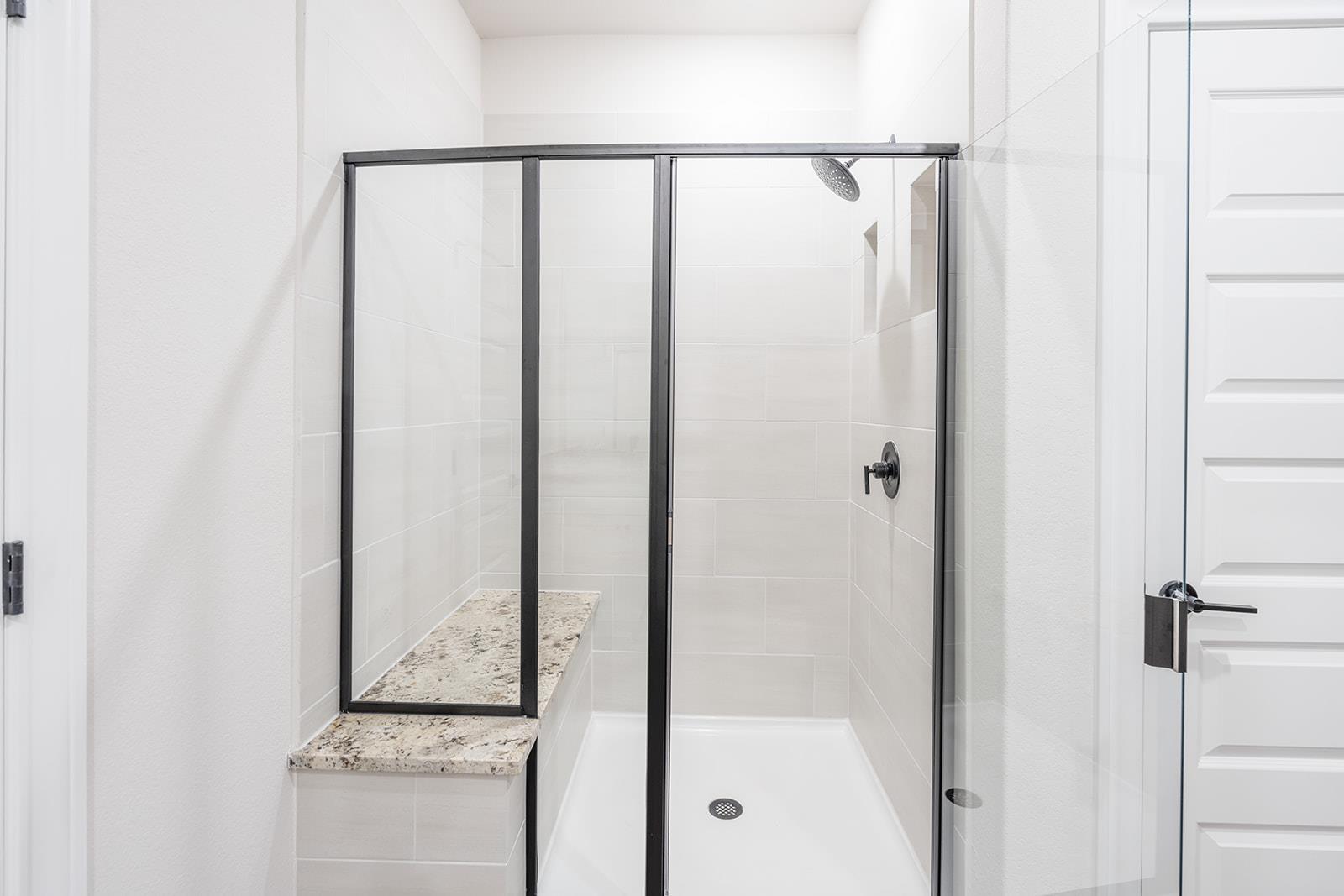 513 W Luna Blue Ln, Jarrell, TX 76537