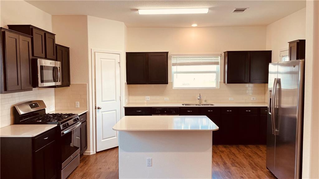 112 Wind Flower Ln, Liberty Hill, TX 78642