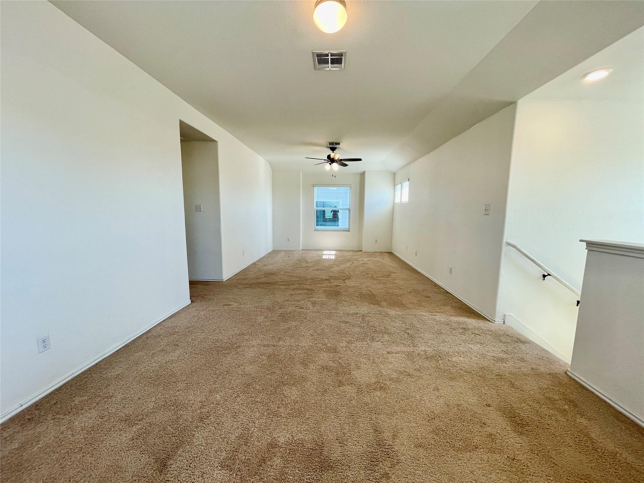 112 Wind Flower Ln, Liberty Hill, TX 78642