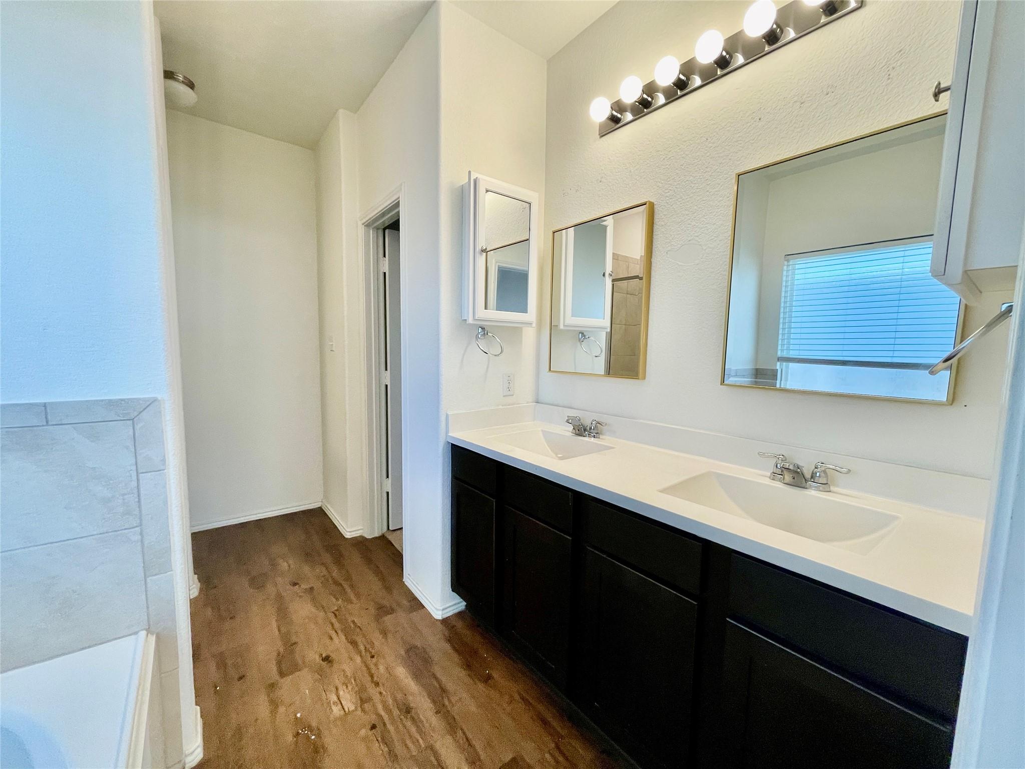 112 Wind Flower Ln, Liberty Hill, TX 78642