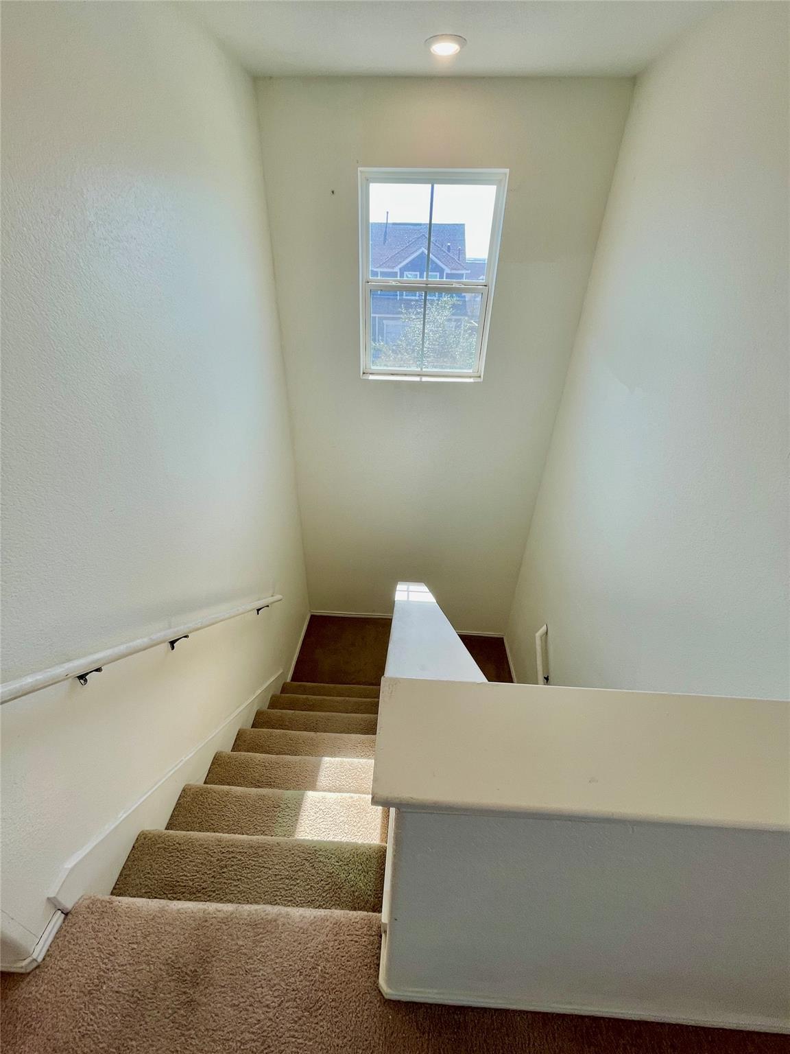 112 Wind Flower Ln, Liberty Hill, TX 78642