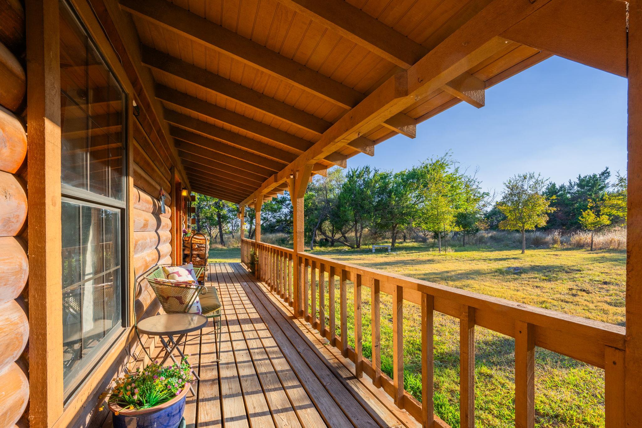 716 Reeh Weinheimer Rd, Fredericksburg, TX 78624