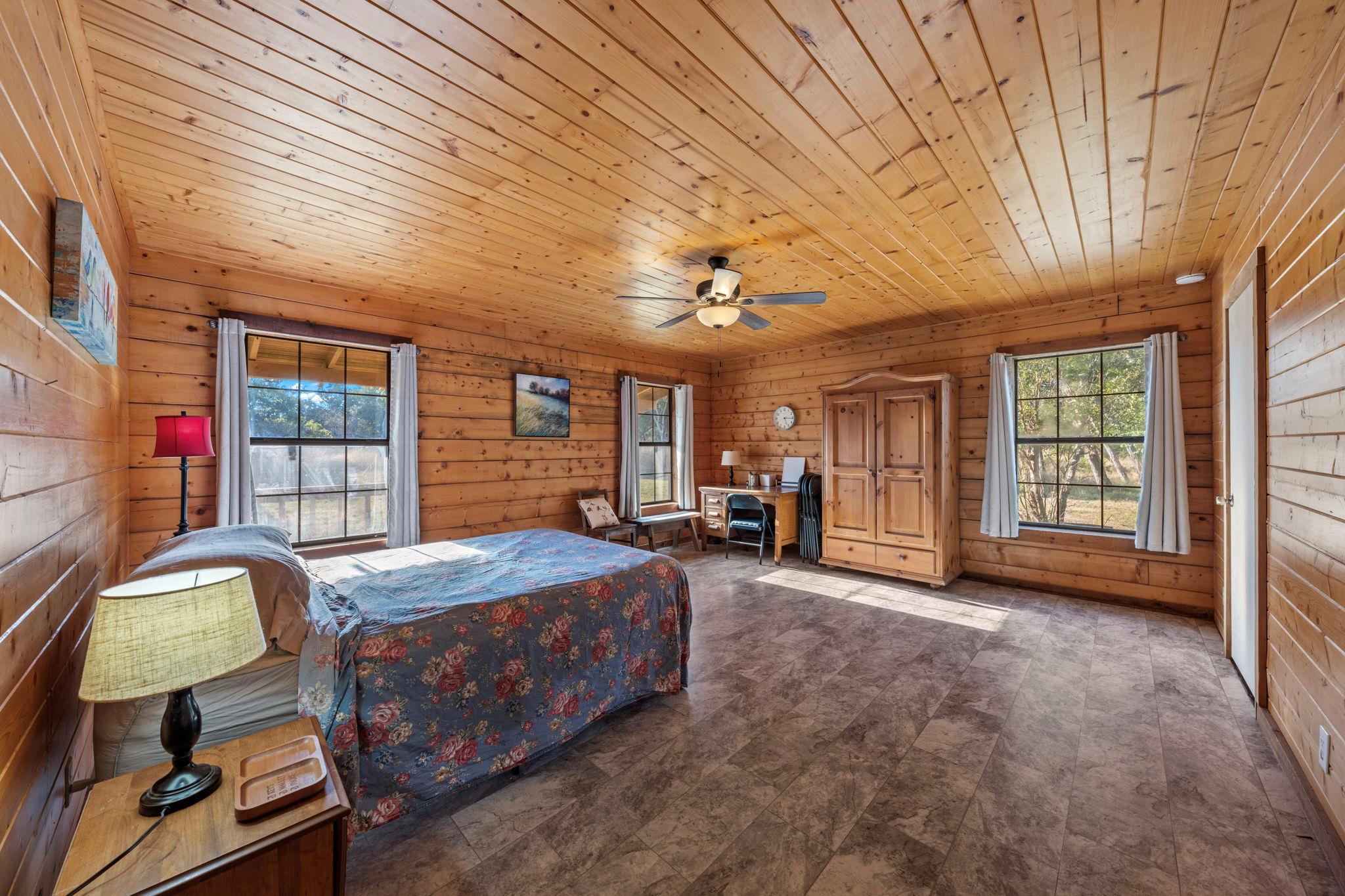 716 Reeh Weinheimer Rd, Fredericksburg, TX 78624