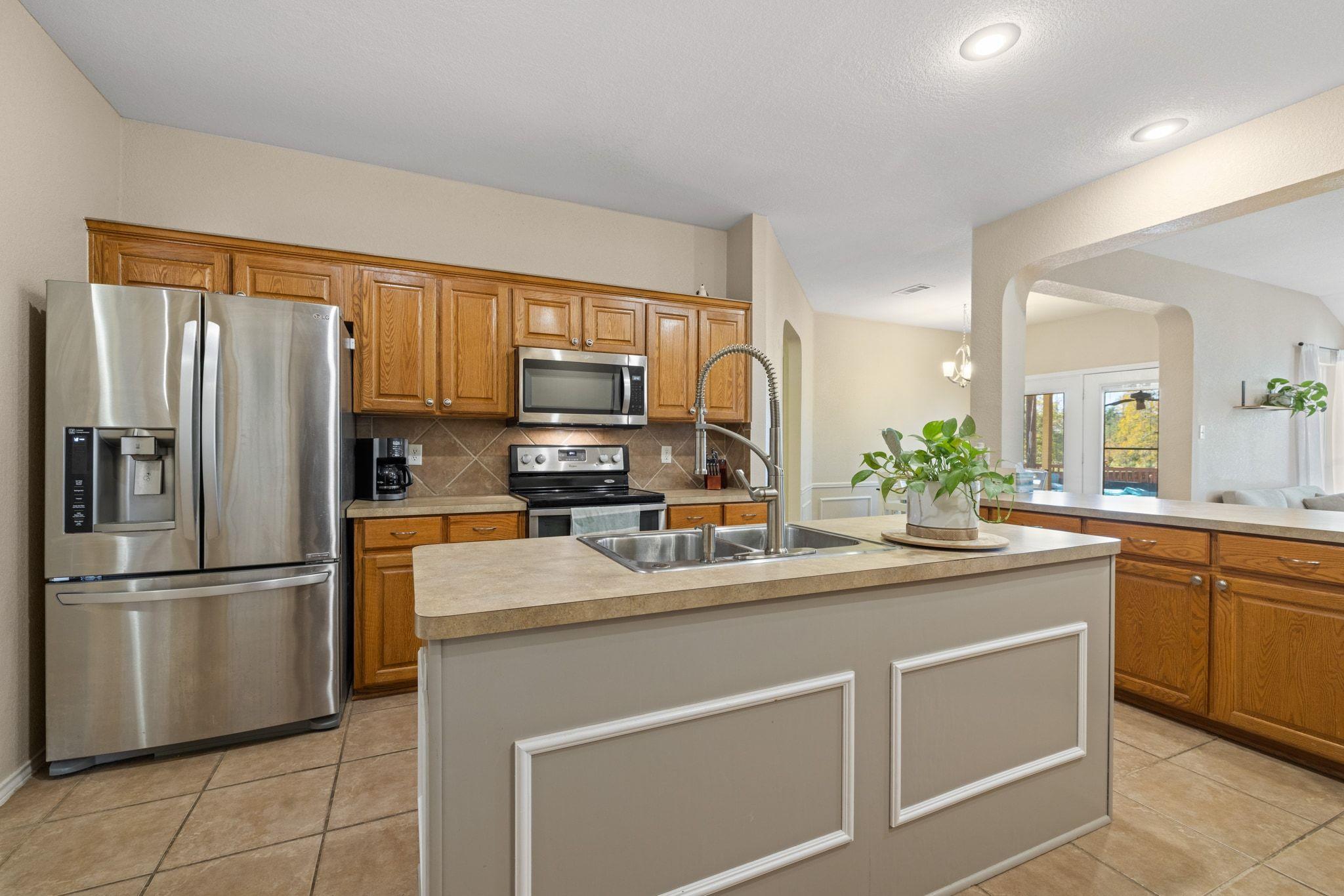 210 W Iowa Dr, Harker Heights, TX 76548