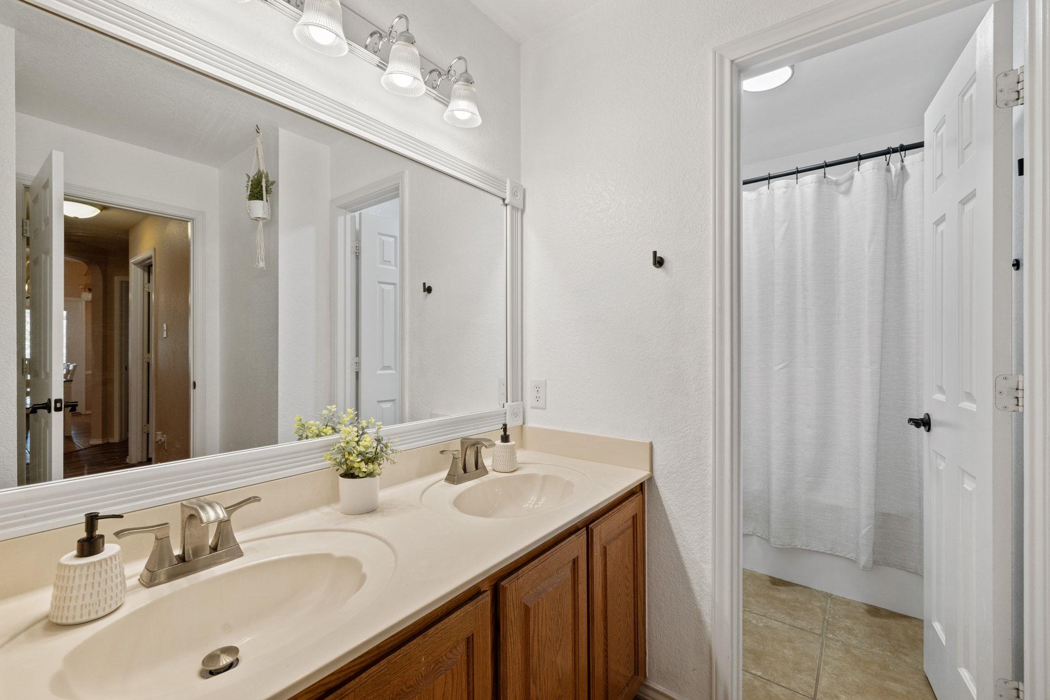 210 W Iowa Dr, Harker Heights, TX 76548