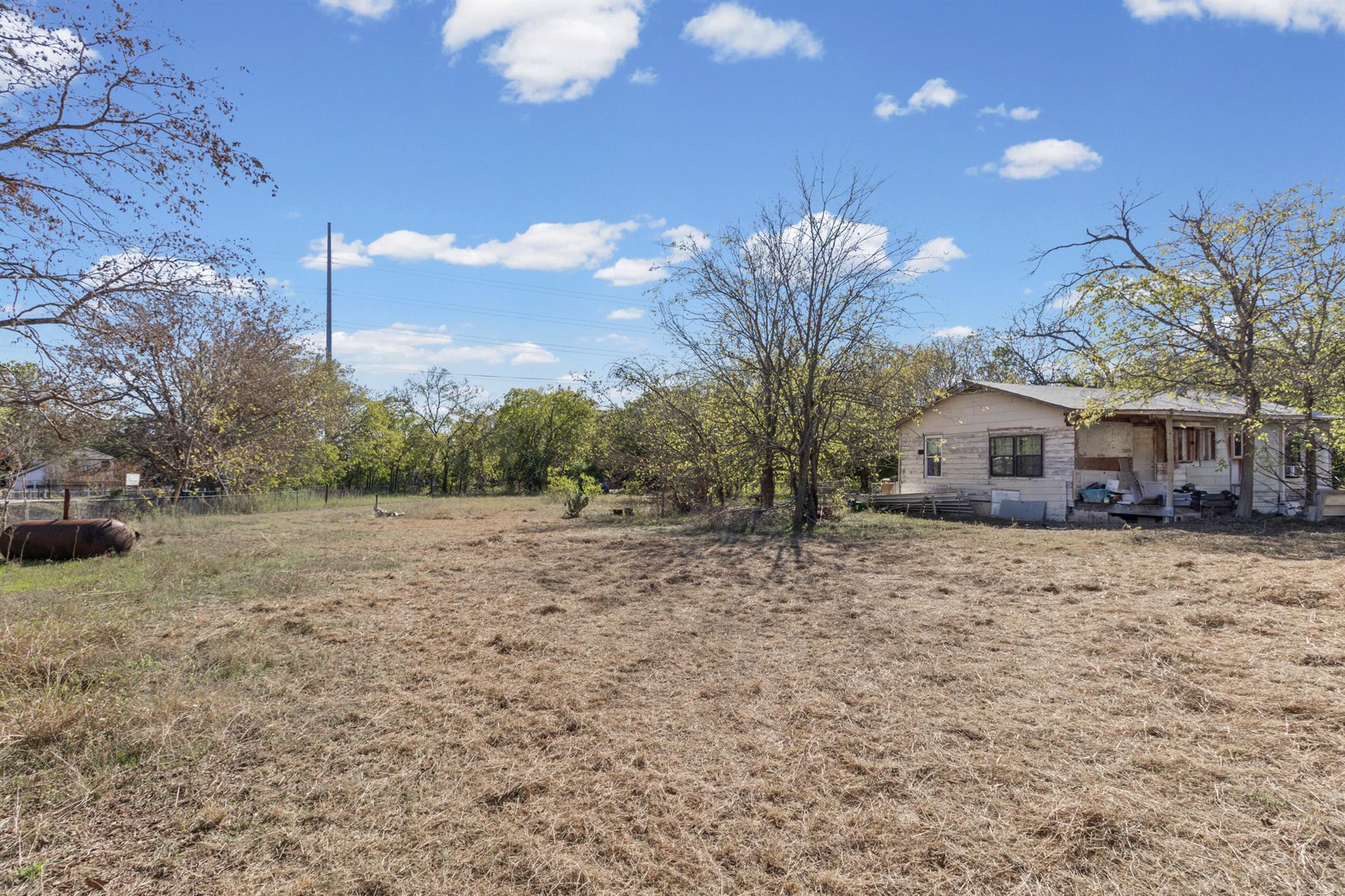 612 Ralph Ablanedo Dr, Austin, TX 78748