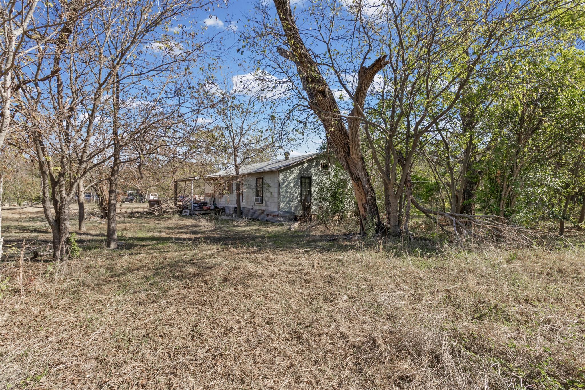 612 Ralph Ablanedo Dr, Austin, TX 78748