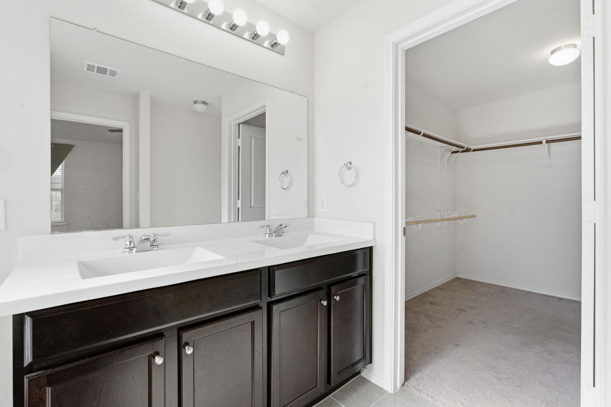 5824 Southerner Way, Austin, TX 78747